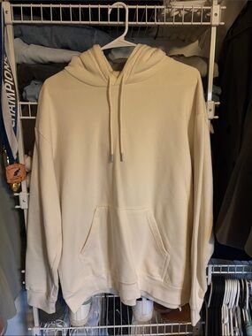 H&M Men's Cream Hooded Sweatshirt